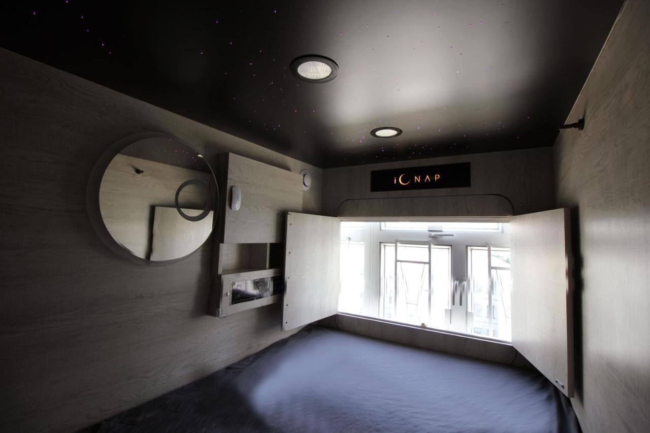 L'Etoile De Mer Mong Kok - Capsule Hotel Kowloon  Exteriör bild